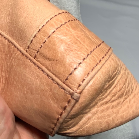 Frye Melissa Leather Beige/Peach Shoulder Bag - Picture 11 of 16